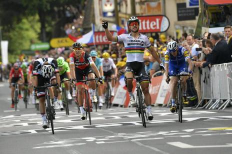 Finishphoto of Peter Sagan winning Tour de France Stage 3.